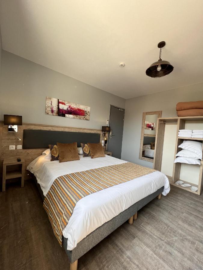 Hotel La Pinede 滨海苏拉克 外观 照片